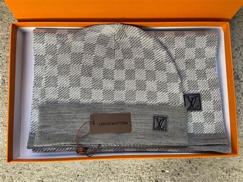 Louis Vuitton Mütze Grau Koralle Hellblau .